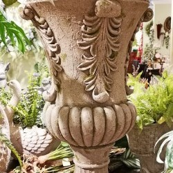 15X15X24.5 FOOTED URN