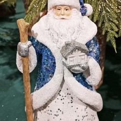 5.5X5.5X10 SANTA