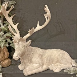 26X15X22 SITTING MOOSE