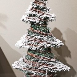 24IN PINE SKIRT TREE-BOT40