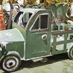 16.5X8X8.5 TRUCK
