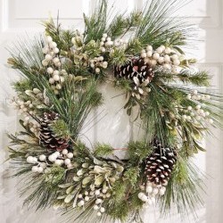 24IN HOLLY PINECONE WREATH
