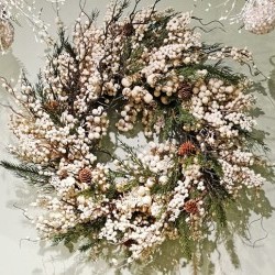 26IN BERRY CEDAR WREATH