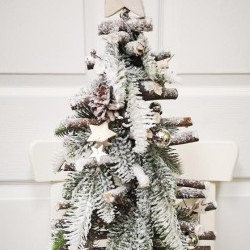 22IN SNOW PINE TREE
