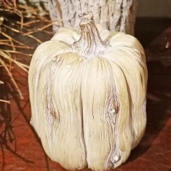 Item # RU2322 WOOD - 4.8X4.7X6.1 PUMPKIN