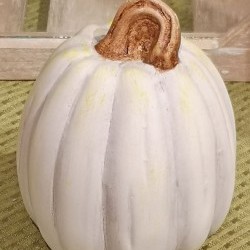 3.1X3.1X3.8 TALL PUMPKIN