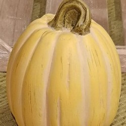 3.1X3.8 TALL PUMPKIN W/
