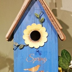 15.2IN HANGING BIRD HOUSE